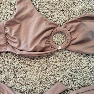 MONDAY SWIMWEAR BIKINI TOP